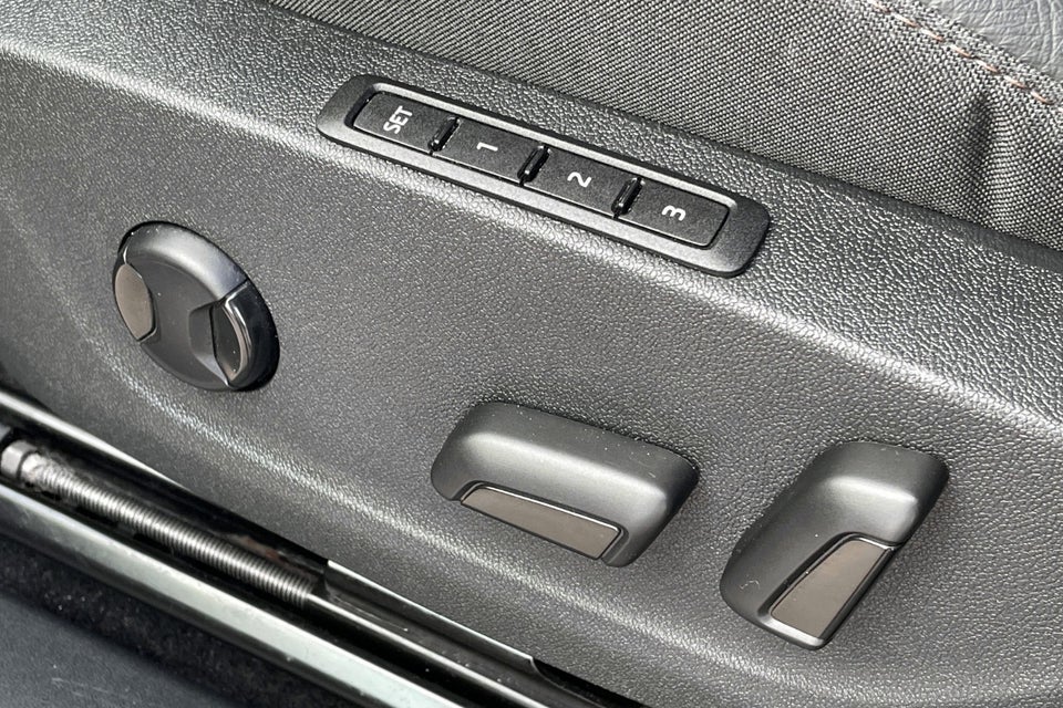 Skoda Enyaq 85 iV Premium 5d