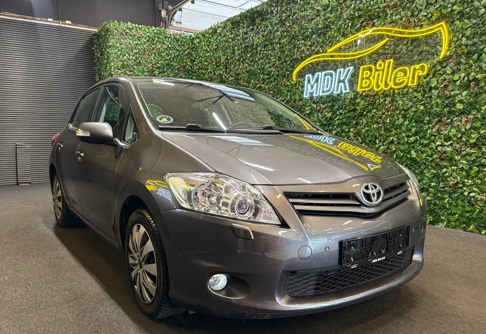 Toyota Auris 1,6 T1 5d