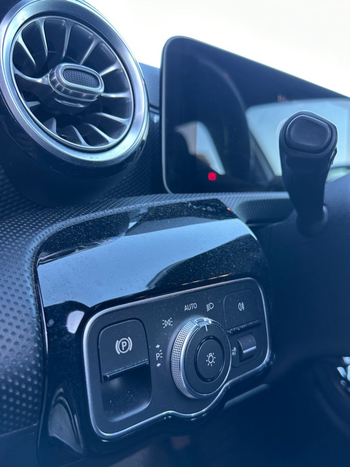 Mercedes A180 d 1,5 Advantage aut. 5d