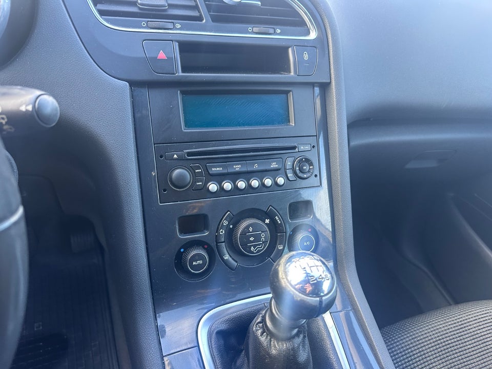 Peugeot 5008 2,0 HDi 150 Premium 7prs 5d
