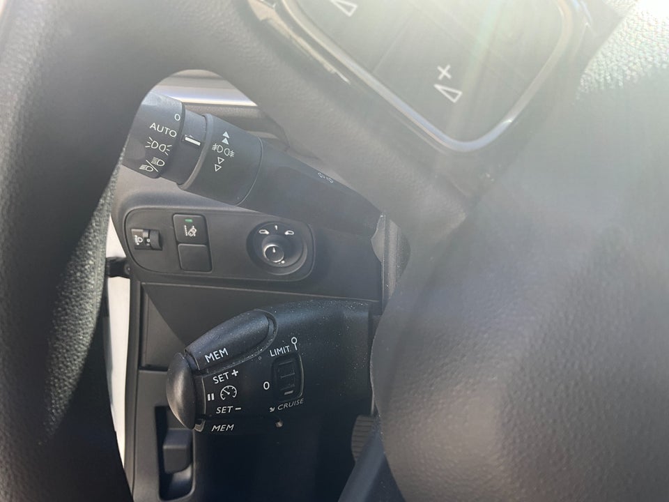 Citroën C3 1,2 PureTech 82 Iconic 5d