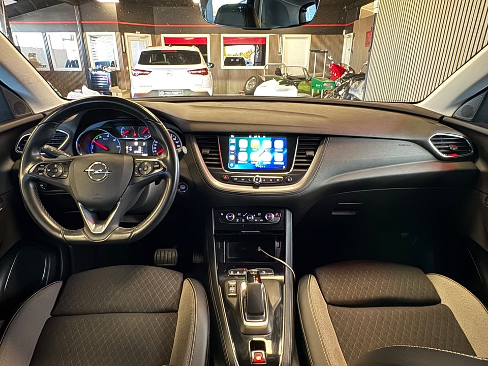 Opel Grandland X 1,6 Hybrid4 Ultimate aut. 5d