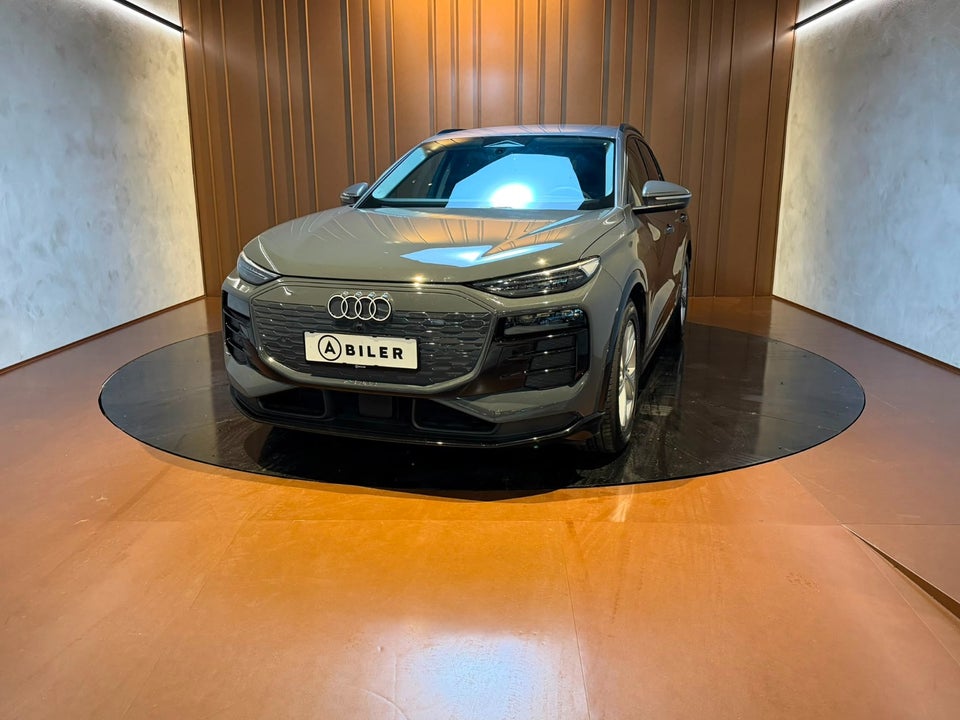 Audi Q6 e-tron Progress 5d