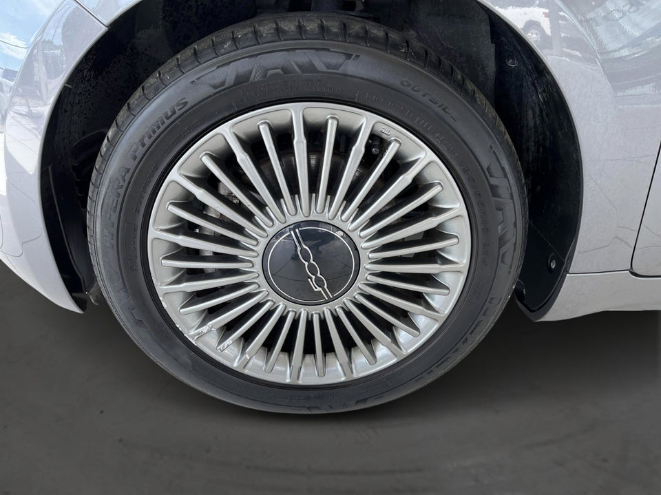 Fiat 500e 42 Icon 3d