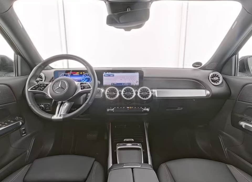 Mercedes EQB300 Progressive 4Matic 5d