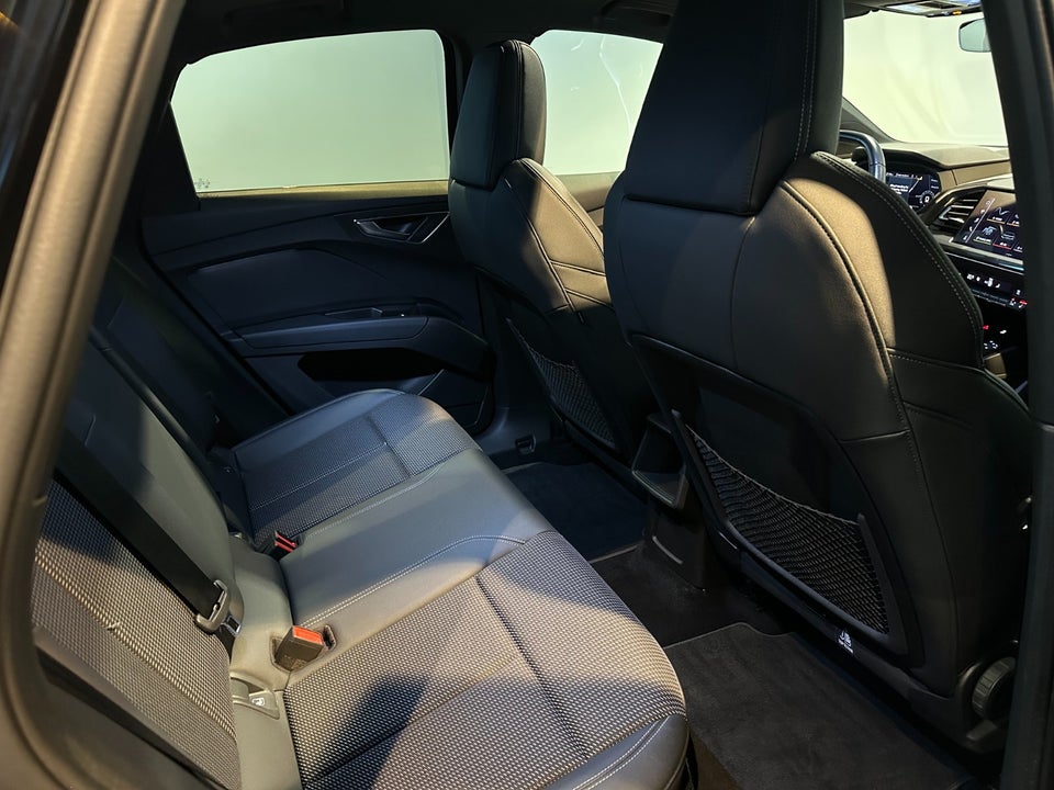 Audi Q4 e-tron 40 S-line Sportback 5d