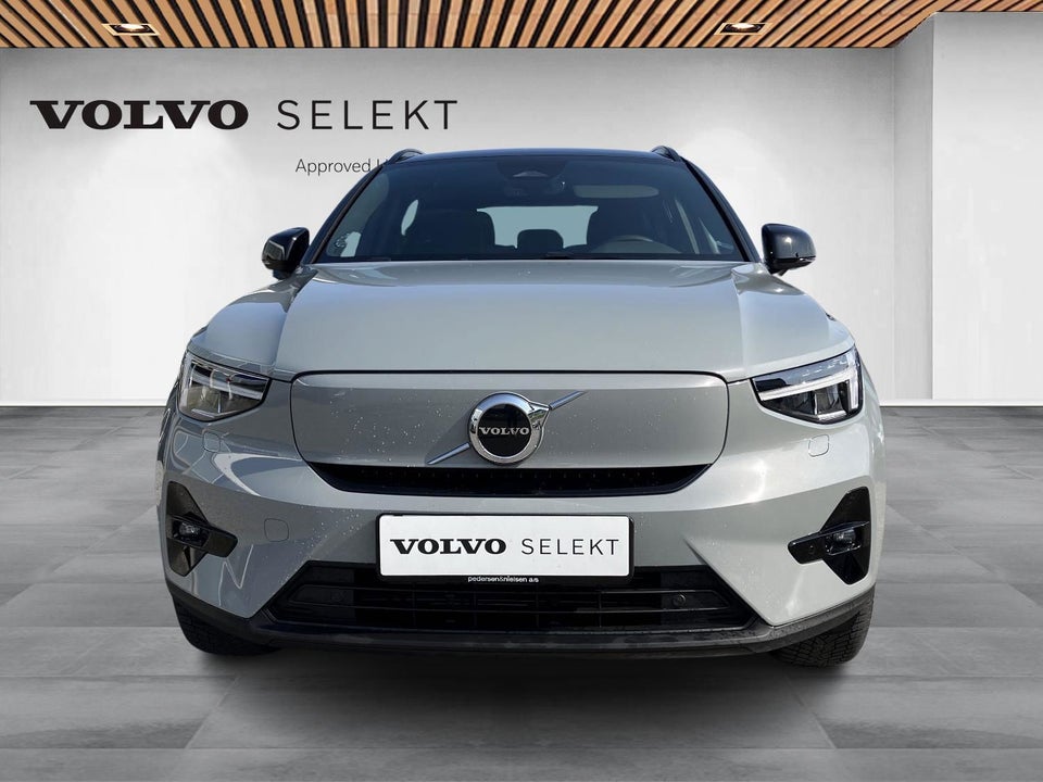 Volvo XC40 ReCharge Extended Range Plus 5d