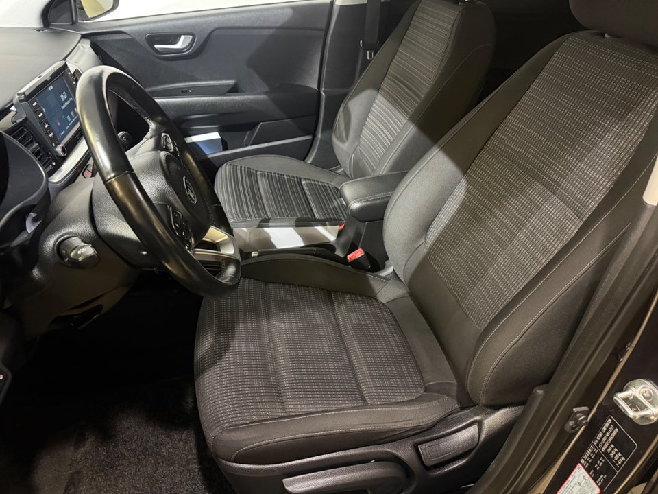 Kia Stonic 1,0 T-GDi Attraction+ 5d