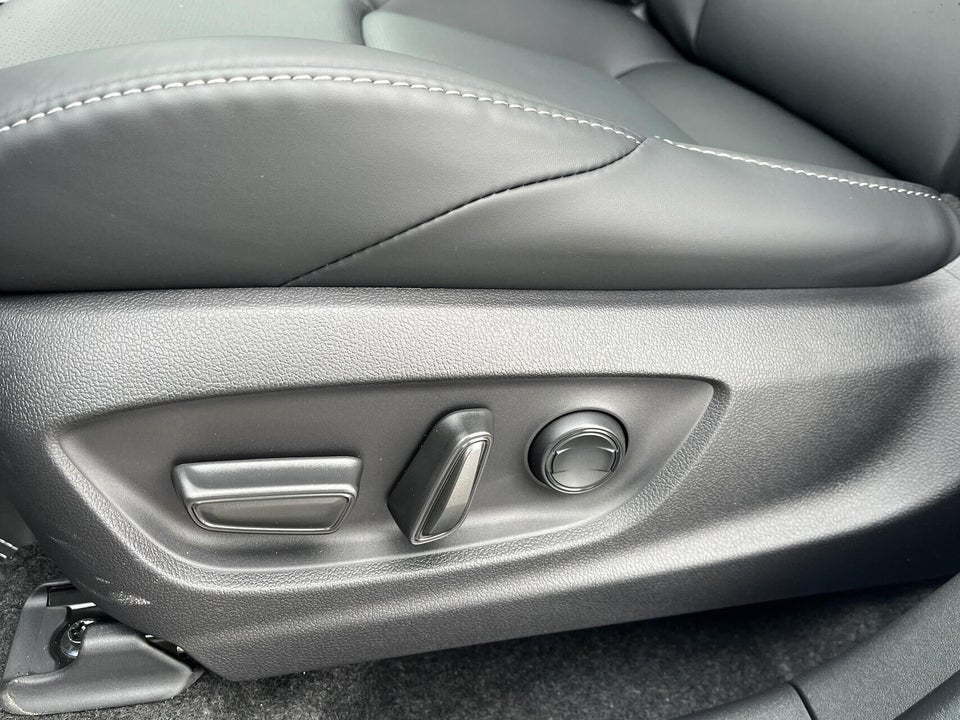 Toyota bZ4X 73 Executive 5d