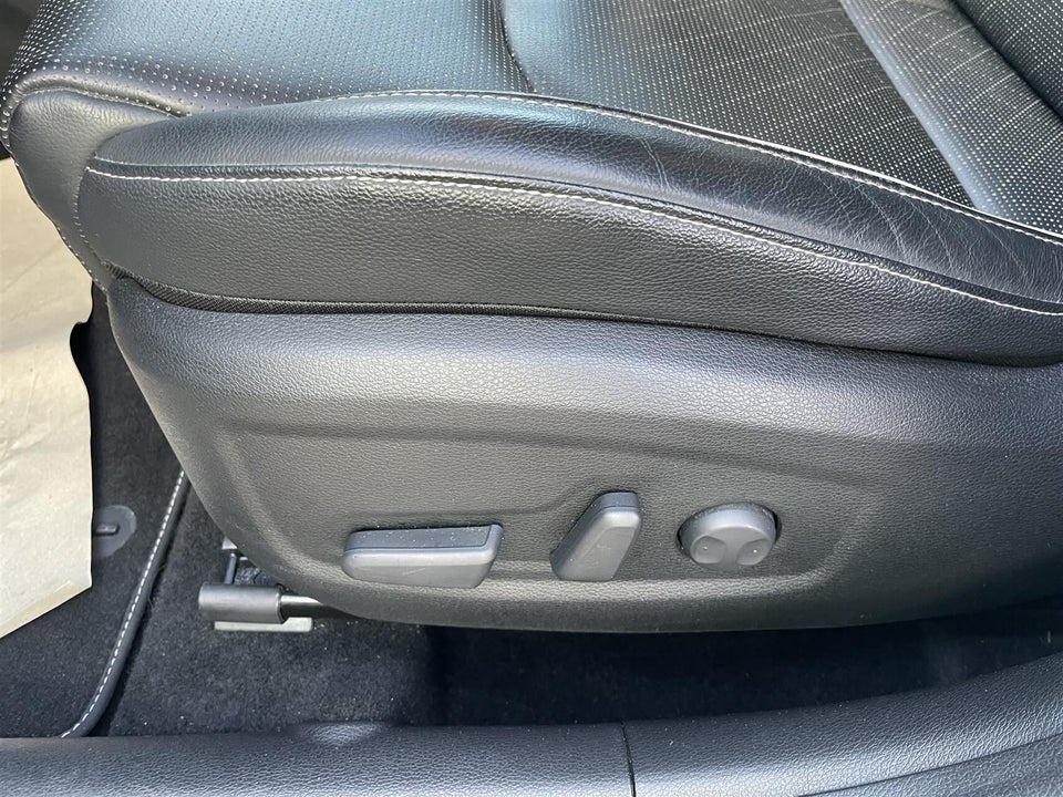 Kia XCeed 1,6 PHEV Upgrade Intro DCT 5d