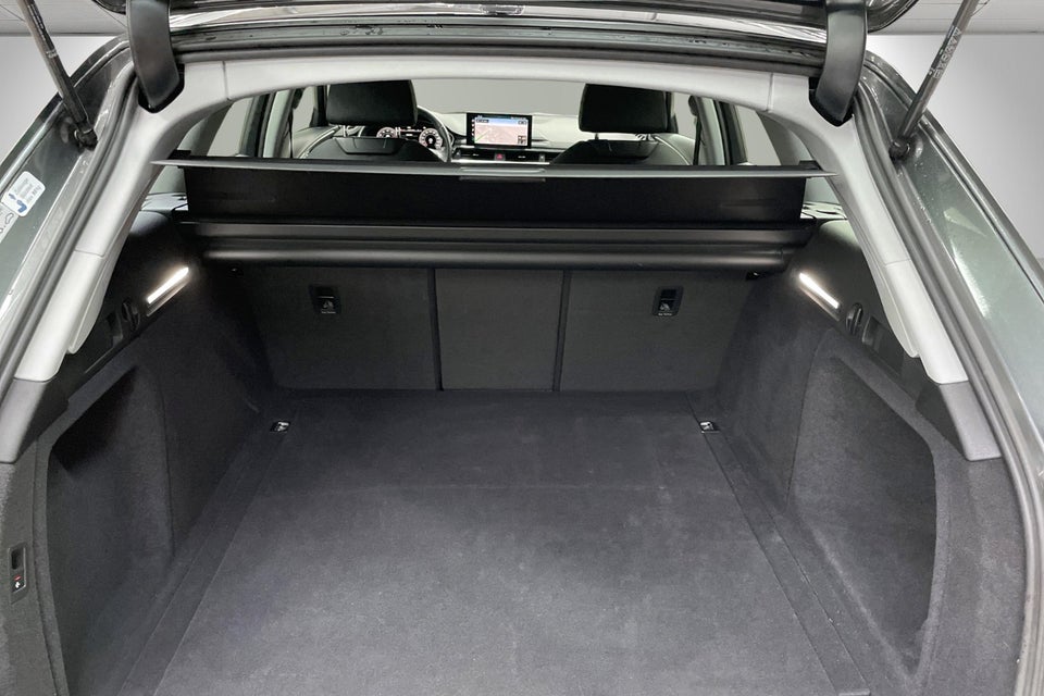 Audi A4 40 TFSi S-line plus Avant S-tr. 5d