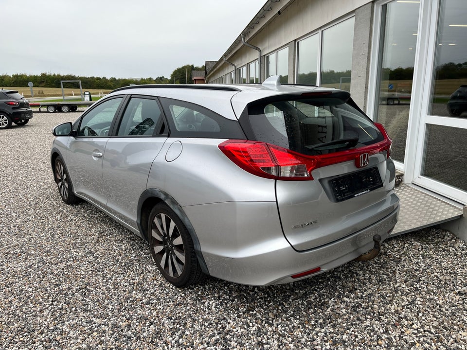 Honda Civic 1,6 i-DTEC Elegance Tourer 5d