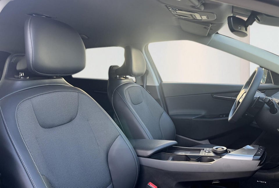 Kia EV6 84 Long Range Access 5d