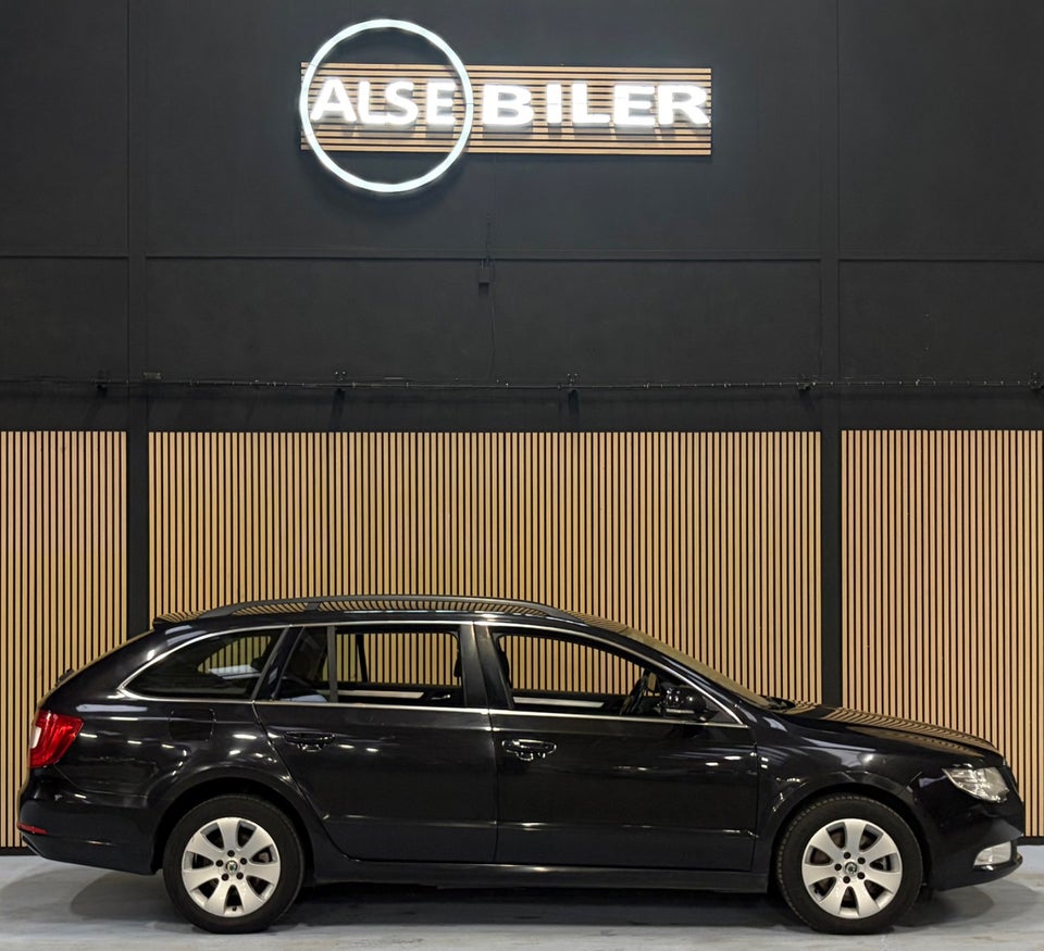 Skoda Superb 2,0 TDi 140 Ambition Combi 5d