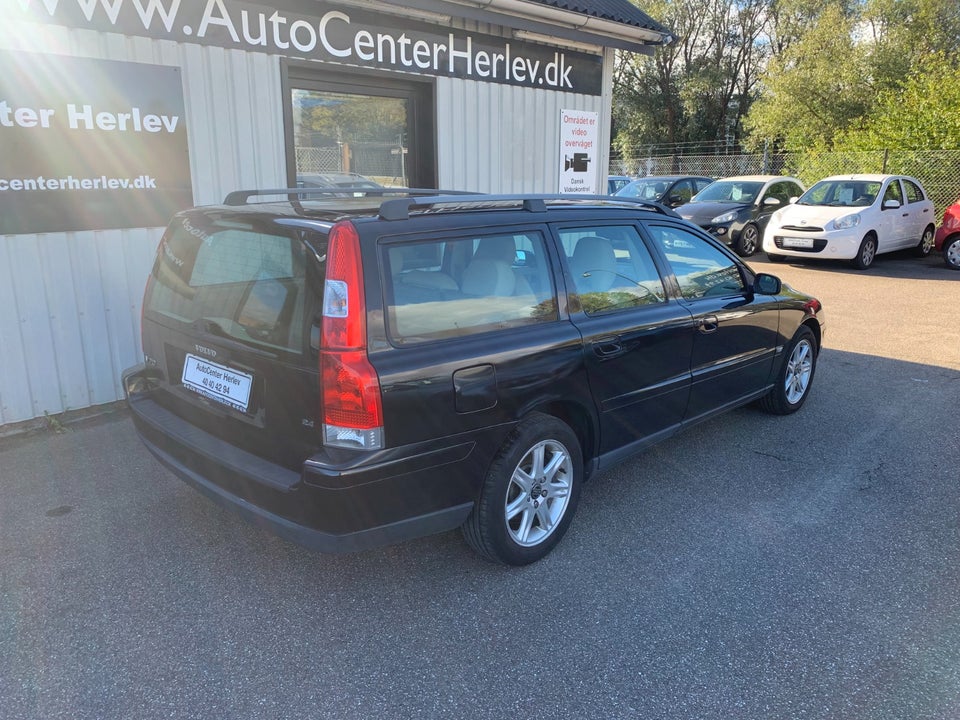 Volvo V70 2,4 170 5d