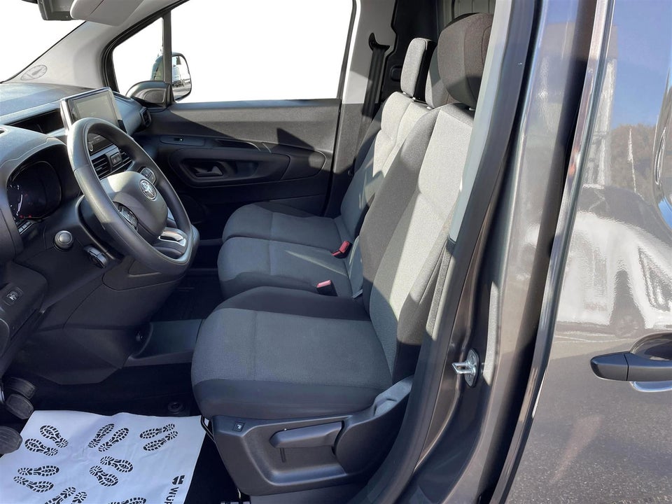 Toyota ProAce City 1,5 D 102 Medium Comfort 6d