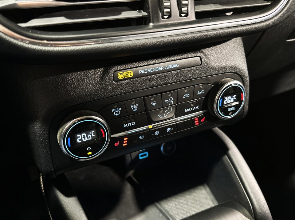 Ford Kuga 2,5 PHEV Vignale CVT 5d