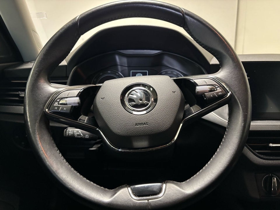 Skoda Kamiq 1,0 TSi 110 Tour de France 5d