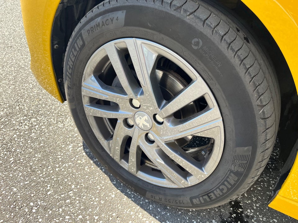 Peugeot 208 1,2 PureTech 75 Platin 5d