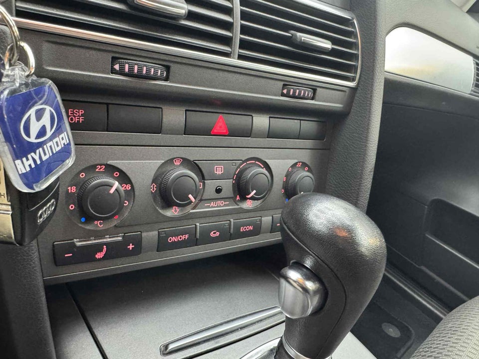 Audi A6 2,4 V6 Multitr. 4d