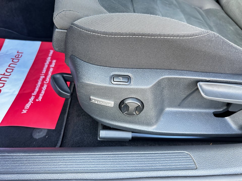 VW Golf VII 1,5 TSi 150 Highline Variant DSG 5d