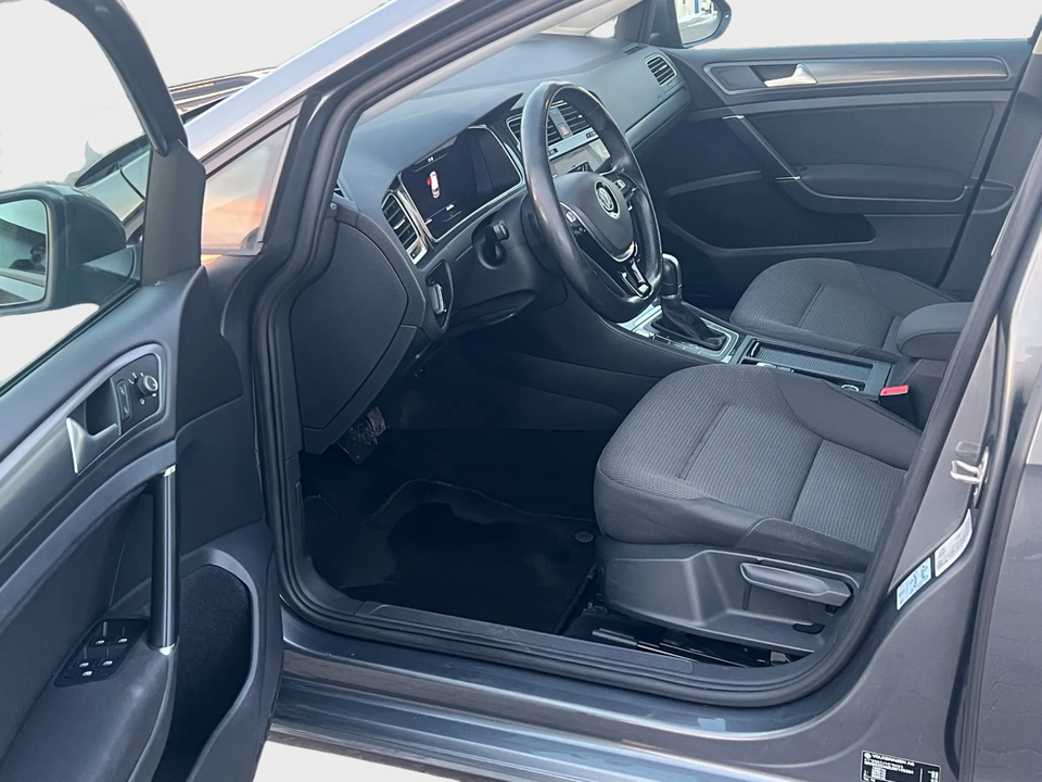 VW Golf VII 1,5 TSi 130 Comfortline DSG 5d