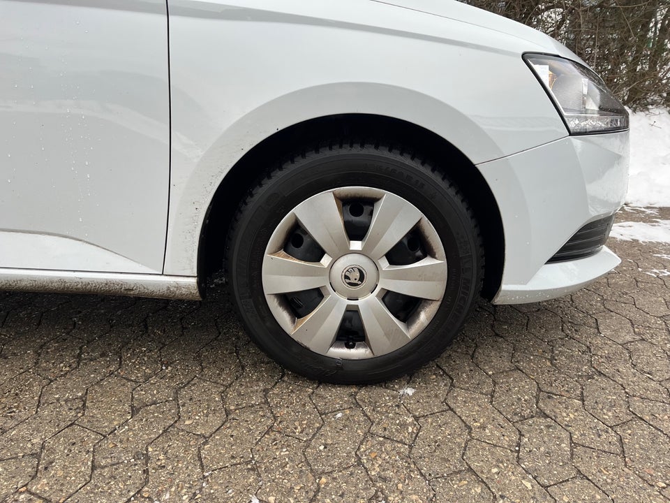 Skoda Fabia 1,0 MPi 60 Ambition Combi 5d