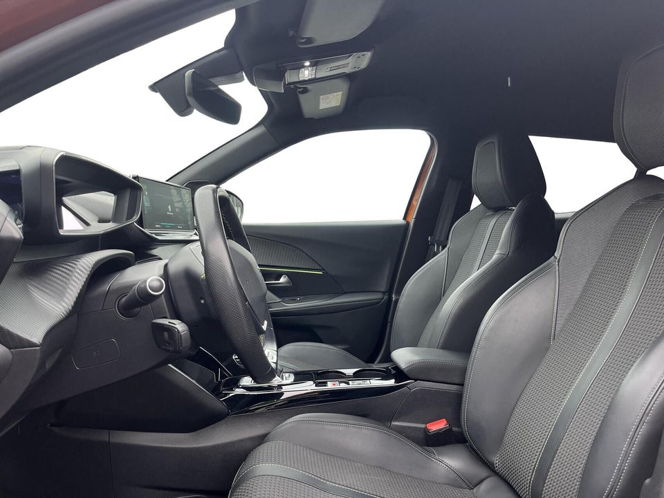 Peugeot e-2008 50 GT Premium 5d