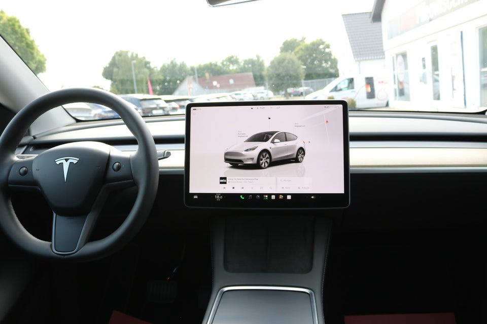Tesla Model Y RWD 5d