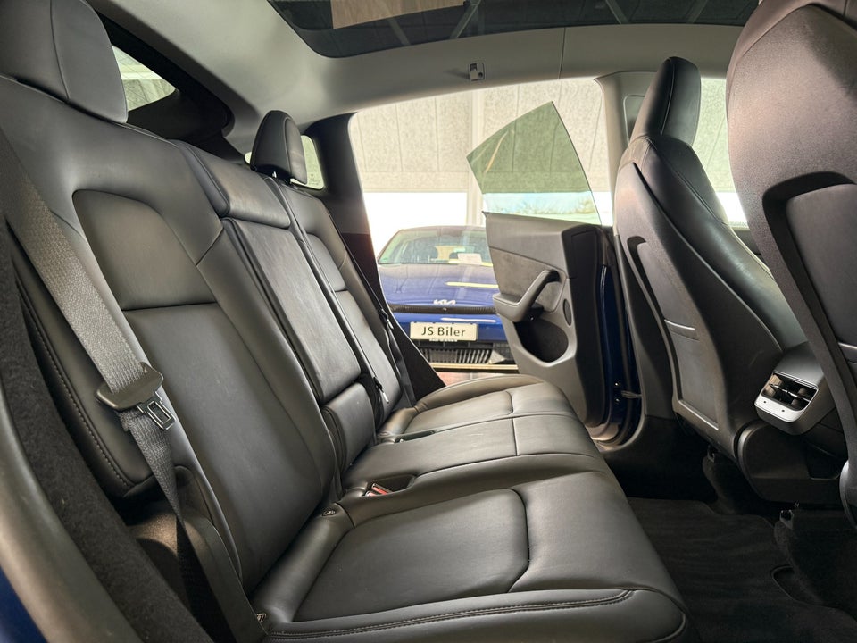 Tesla Model Y RWD 5d