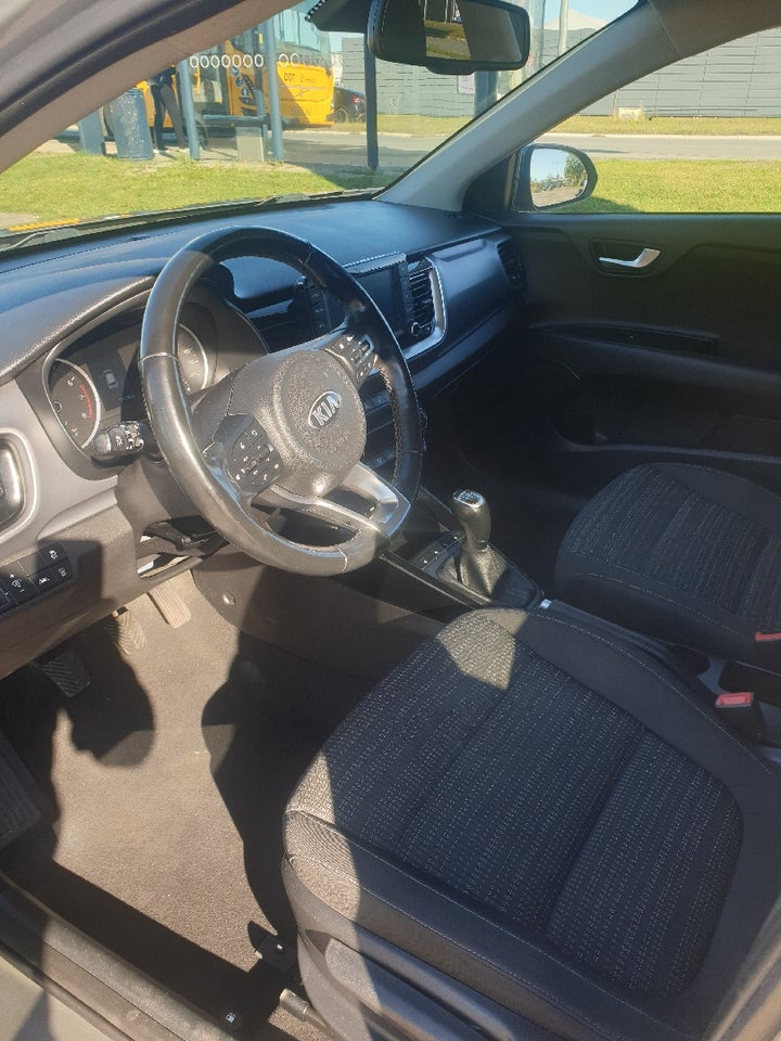 Kia Stonic 1,0 T-GDi Advance Intro 5d