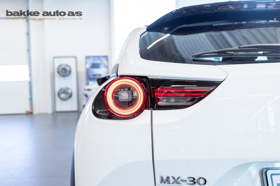 Mazda MX-30 e-SkyActiv Sky 5d