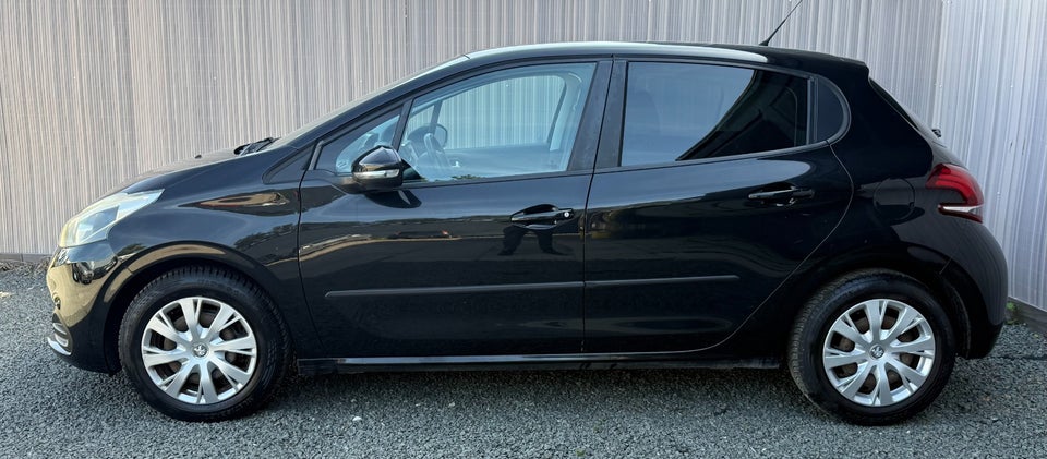 Peugeot 208 1,0 VTi Active+ 5d