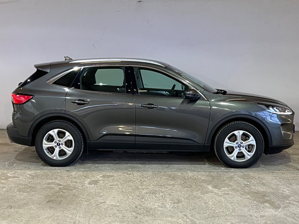 Ford Kuga 2,5 PHEV Titanium CVT 5d