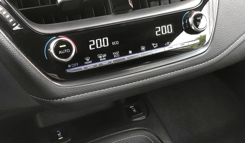 Toyota Corolla 1,8 Hybrid Active Premium Touring Sports MDS 5d