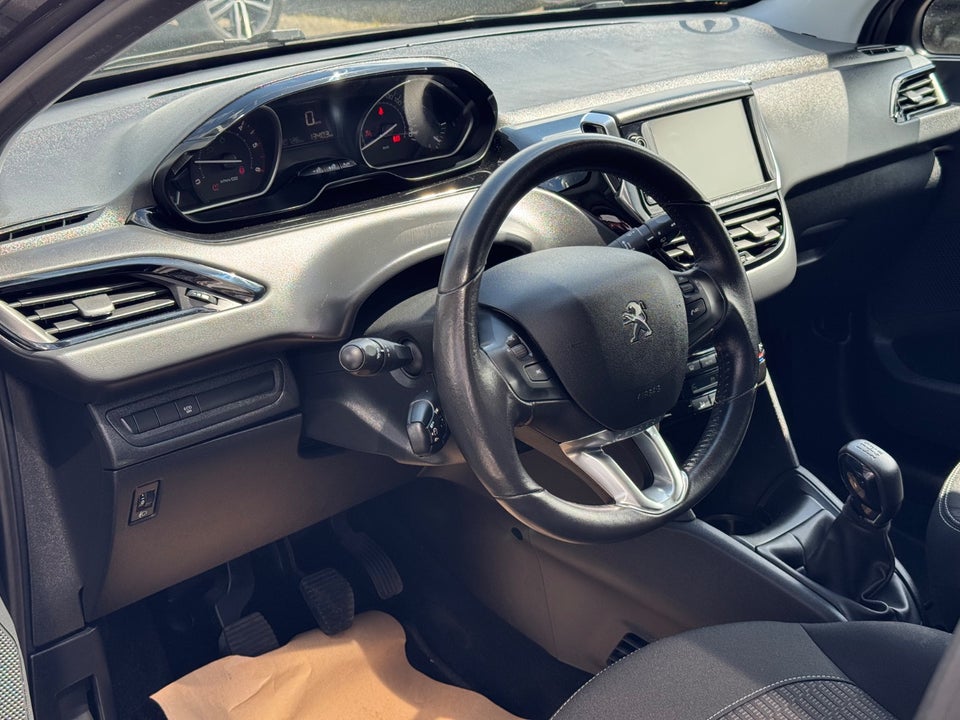 Peugeot 208 1,6 BlueHDi 100 Allure 5d
