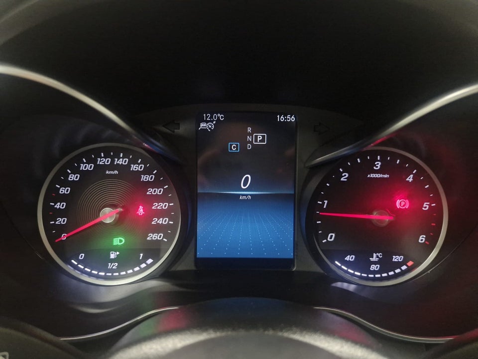 Mercedes C220 d 2,0 Avantgarde stc. aut. 5d