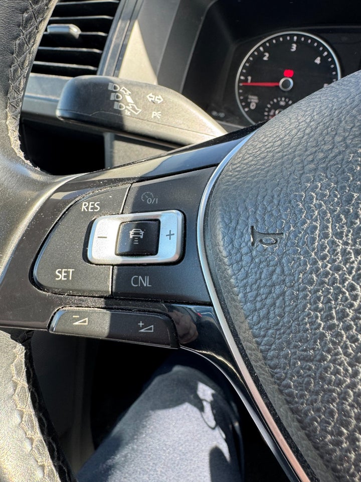 VW Transporter 2,0 TDi 150 Kassevogn kort