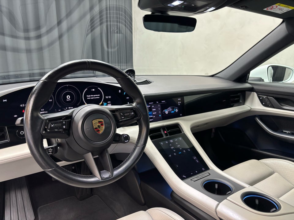 Porsche Taycan 4S Performance+ 4d