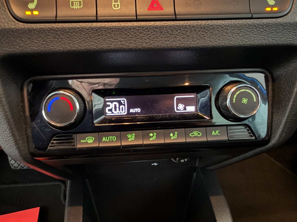 Skoda Fabia 1,0 TSi 110 Style Combi DSG 5d