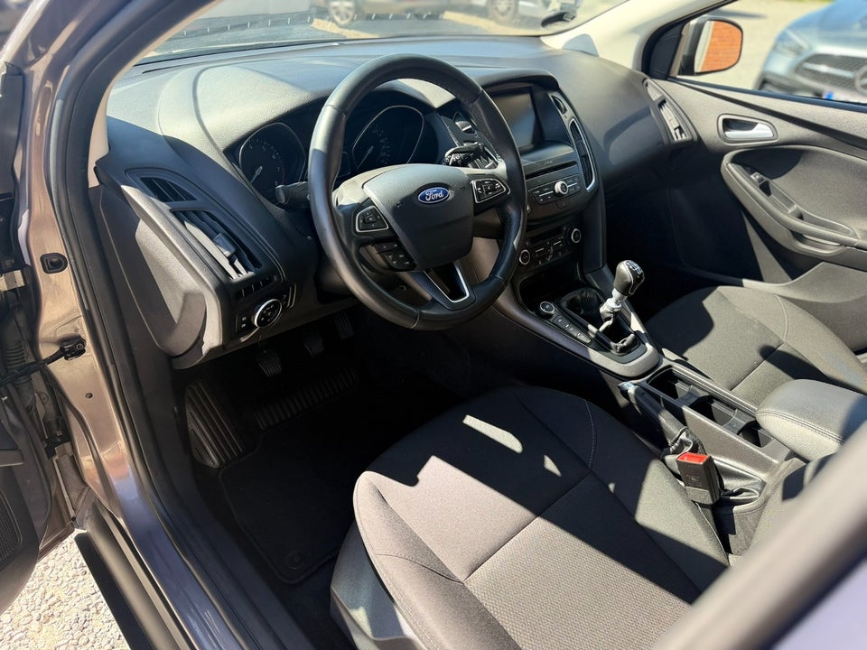 Ford Focus 1,0 SCTi 125 Business stc. 5d