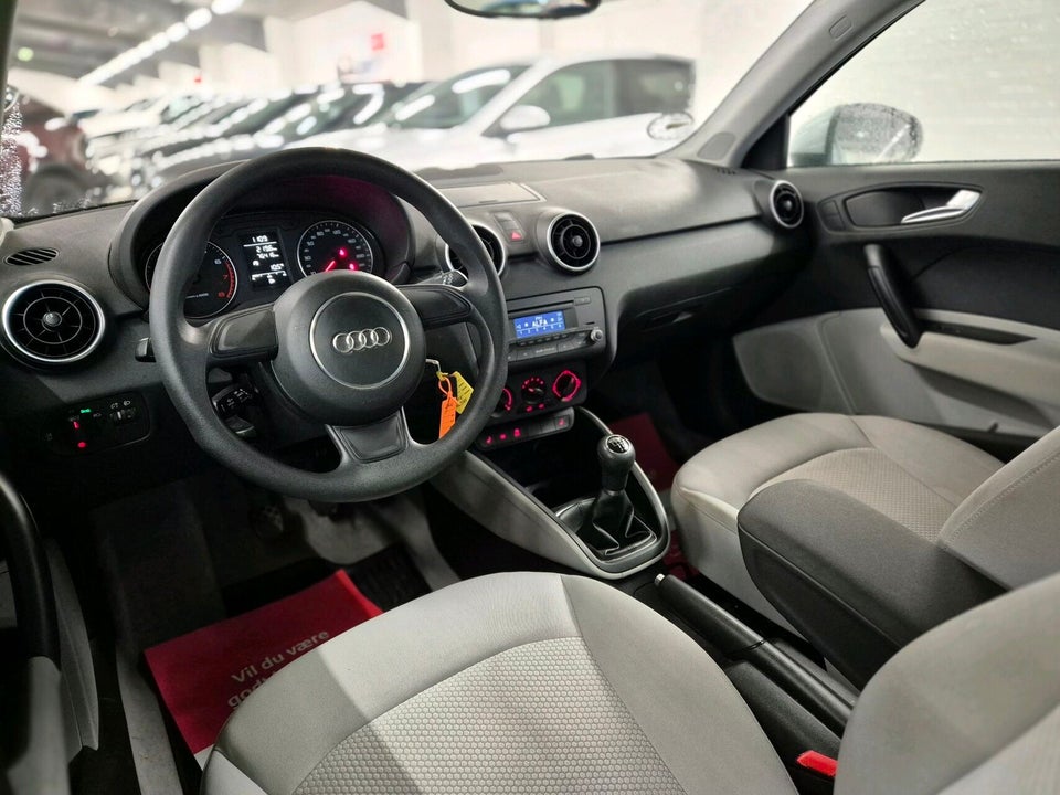 Audi A1 1,2 TFSi 86 Ambition Sportback 5d