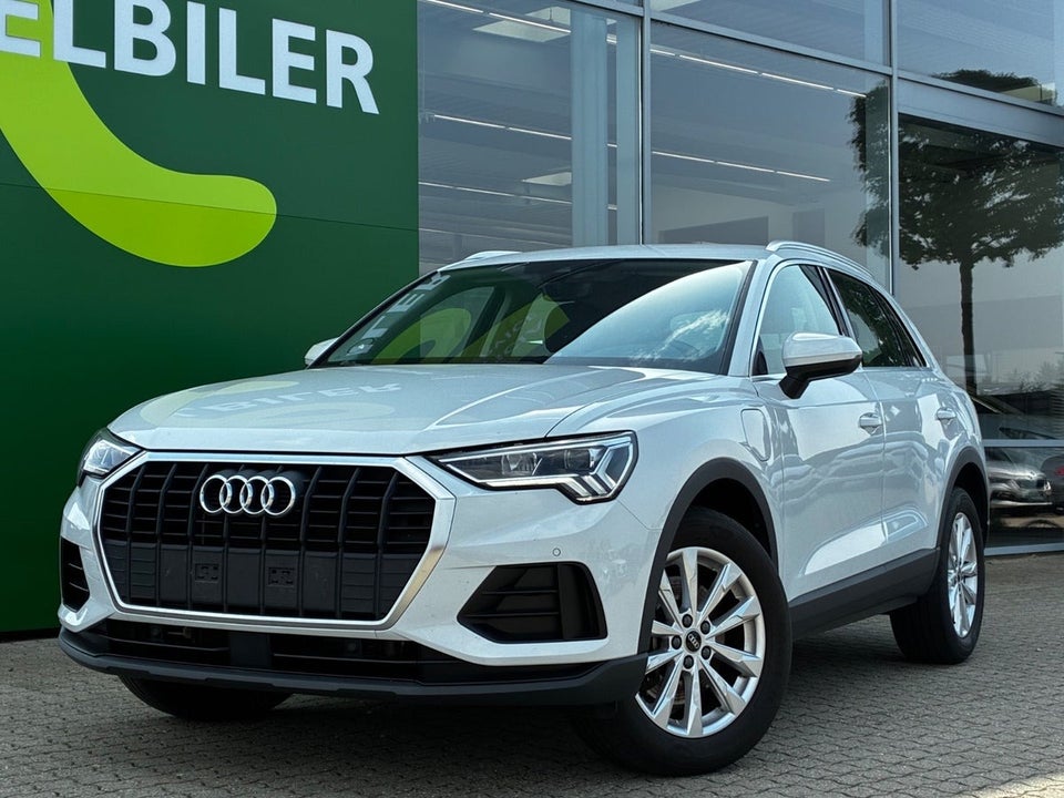 Audi Q3 45 TFSi e Attitude plus S-tr. 5d