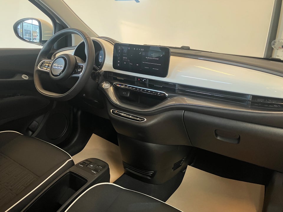 Fiat 500e 24 Action 3d