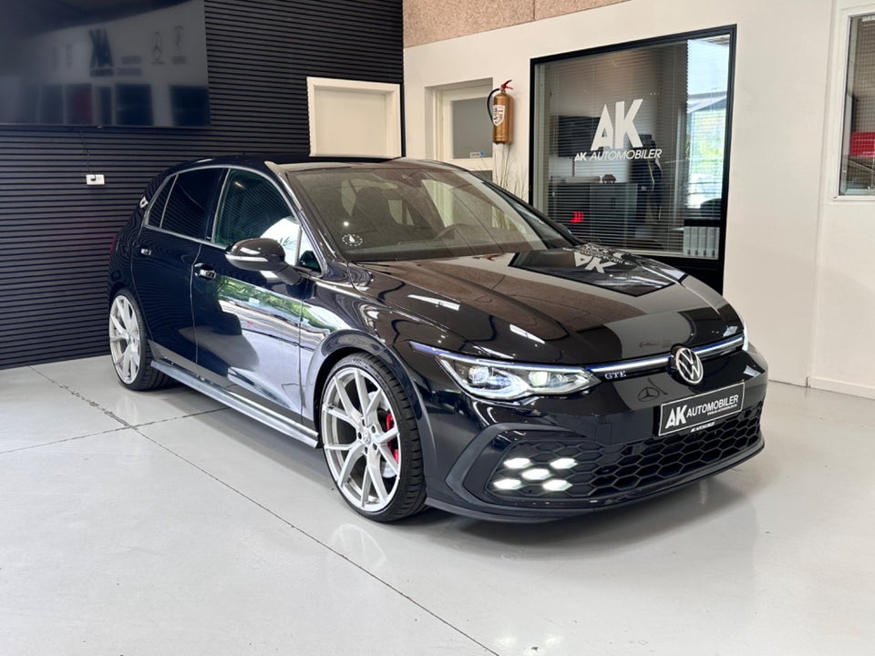 VW Golf VIII 1,4 GTE DSG 5d