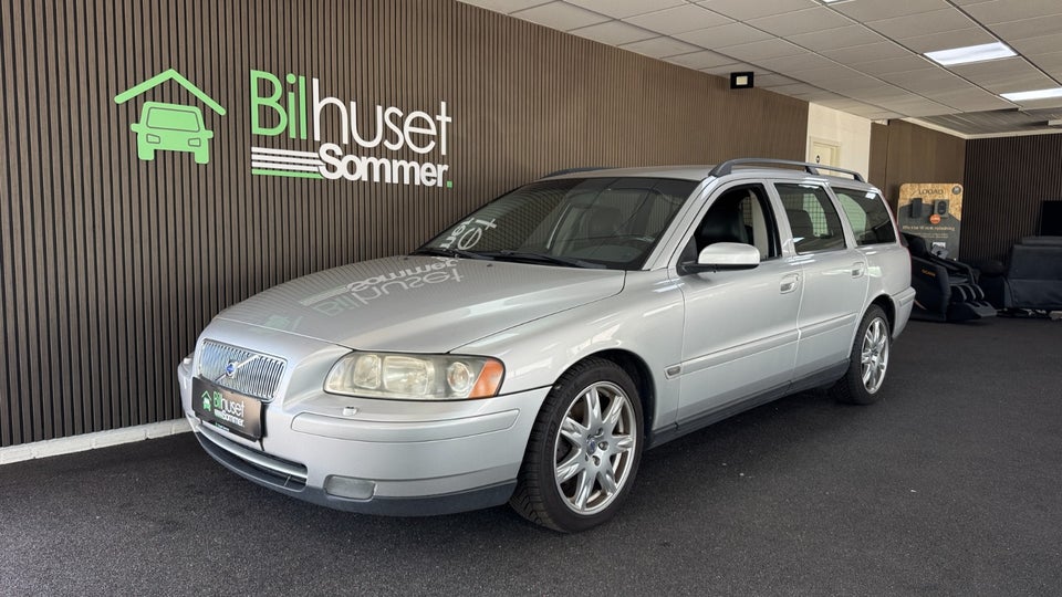 Volvo V70 2,5 T Kinetic 5d
