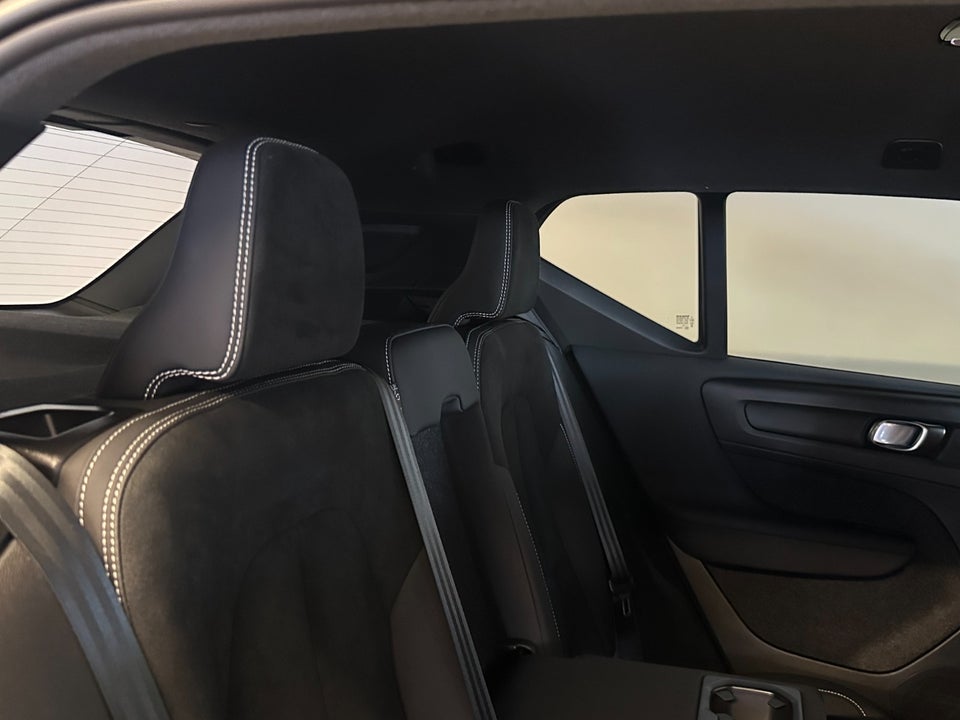 Volvo XC40 P6 ReCharge Plus 5d