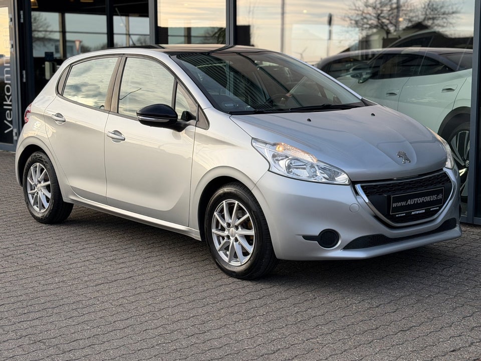 Peugeot 208 1,2 VTi Active 5d