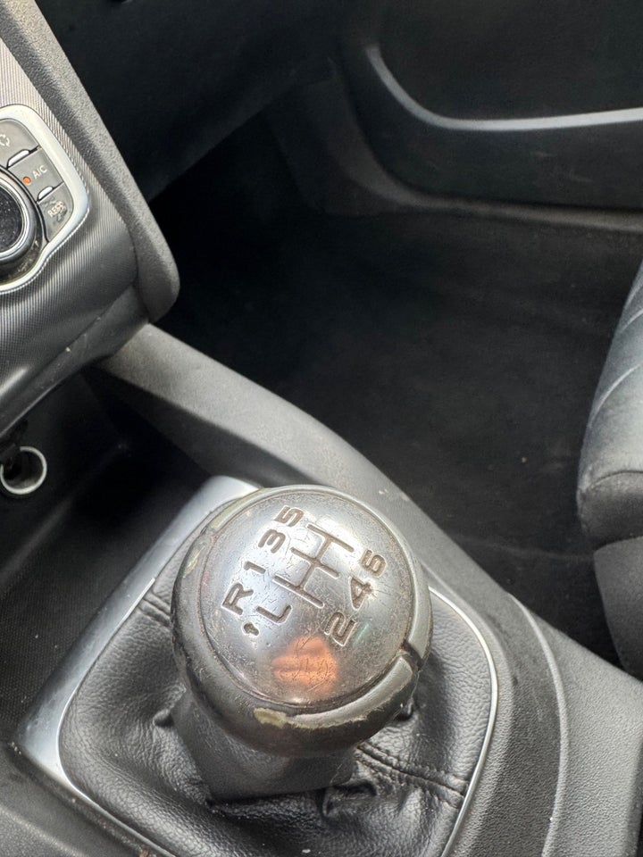 Citroën C4 1,6 e-HDi 115 Seduction 5d