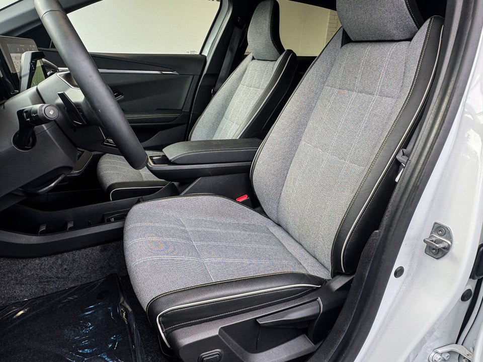 Renault Megane E-Tech 60 Techno+ 5d